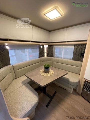 Lakókocsi HOBBY De Luxe 495 UL IC-Line 1800 kg / Mover / ETS