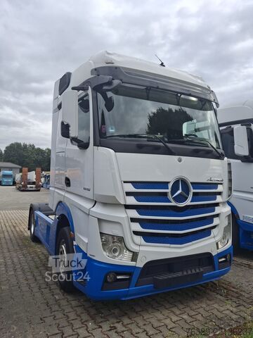 τυπική μονάδα τράκτορα Mercedes-Benz Actros 1845