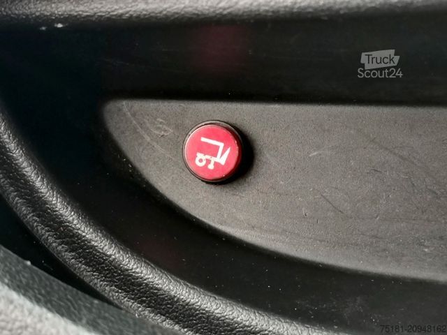 Ledusskapja furgons PEUGEOT Boxer 2.0HDI/120kw KÜHLKOFFER 8PAL/ LUFT/ LBW