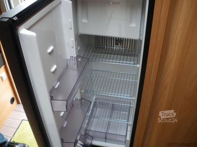 Daļēji integrēta kemperis ORANGECAMP /Knaus T 740 EB -TV-SAT-NAVI-MARKISE-HUBBETT