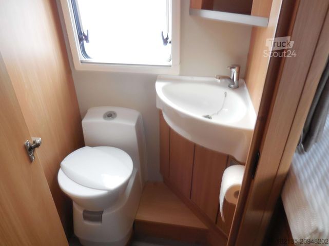 Daļēji integrēta kemperis ORANGECAMP /Knaus T 740 EB-AUTO-SOLAR-NAVI-TV--MARKISE-RADI