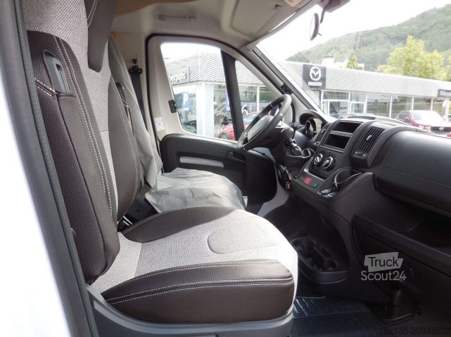 Daļēji integrēta kemperis ORANGECAMP /Knaus T 680 FB Edition Salt