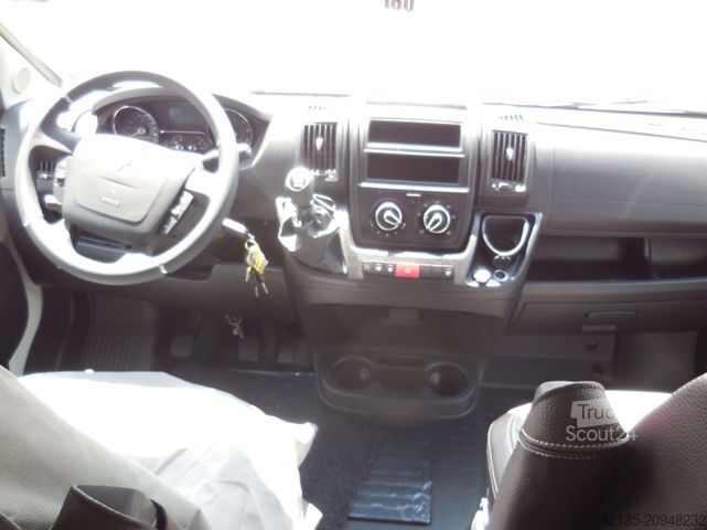 Daļēji integrēta kemperis ORANGECAMP /Knaus T 680 FB Edition Salt