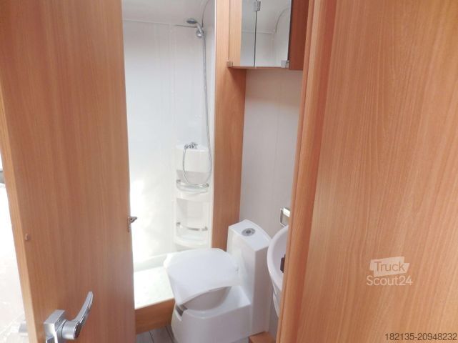 Daļēji integrēta kemperis ORANGECAMP /Knaus T 680 FB Edition Salt