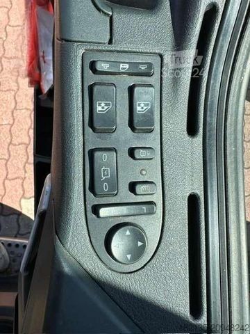 Фургон MAN TGL 8.180 4x2 BL