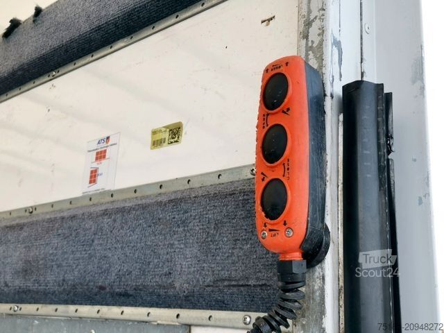 Skříňová dodávka IVECO Daily 35C16/3.0 KOFFER 8 PAL/ LBW/ KLIMA/ TEMP.