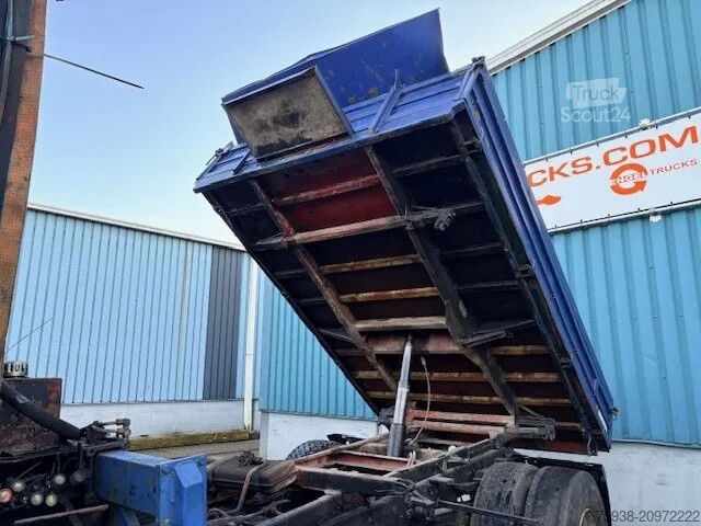 Wywrotka Mercedes-Benz 1617 C 4x2 KIPPER WITH CRANE (6-CILINDER ENGINE...