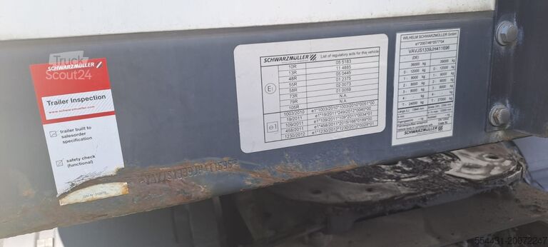 öppen semitrailer med kapell Schwarzmüller 