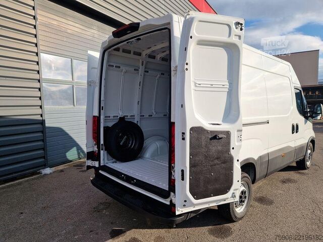 Fourgon Iveco Daily