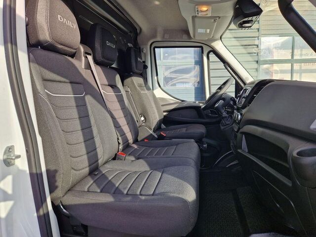 Fourgon Iveco Daily