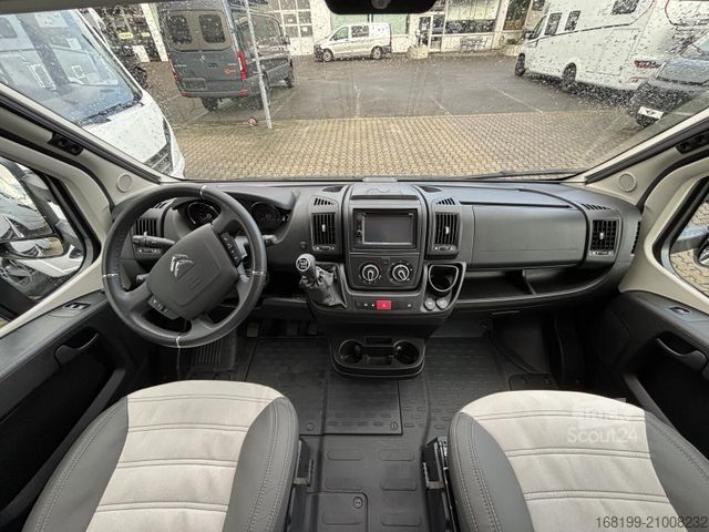 Polintegriran avtodom SUNLIGHT Adventure T 68 Adventure Edition