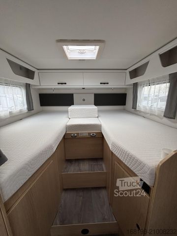 Polintegriran avtodom SUNLIGHT Adventure T 68 Adventure Edition