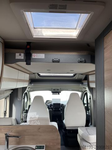 Semi-integrated camper DETHLEFFS Just Camp Active T 6812 EB *Automatik*Hubbett*