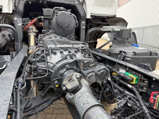 Camion à usage spécial Iveco-Magirus T-Way 360 6x6 T-Way 360 6x6, Nebenantrieb, 3x VORHANDEN!