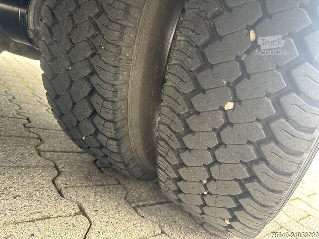 Driezijdige kipper bestelwagen Mercedes-Benz Atego 815 K 4x2 Atego 815 K 4x2, 2x AHK