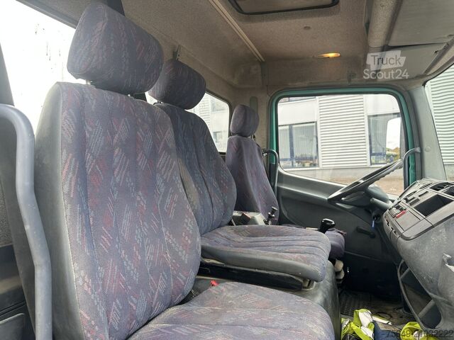 Driezijdige kipper bestelwagen Mercedes-Benz Atego 815 K 4x2 Atego 815 K 4x2, 2x AHK