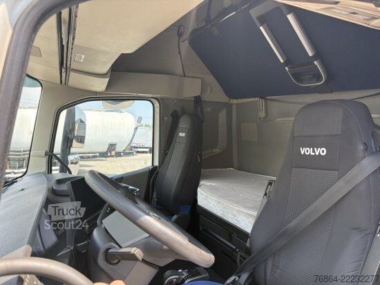 Zapreminski vučni traktor VOLVO FH 460,  EURO 6, VEB+, MEGA