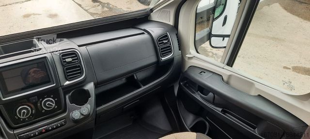 Yarı entegre karavan GIOTTILINE 397 Premiere Edition