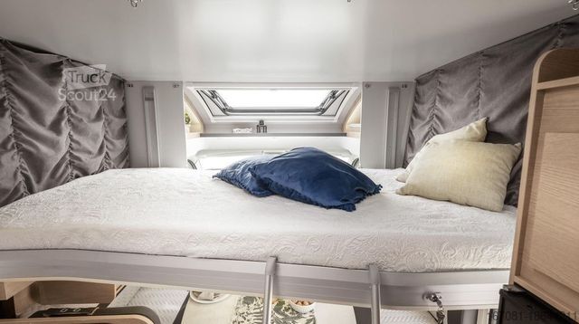 Yarı entegre karavan GIOTTILINE 397 Premiere Edition