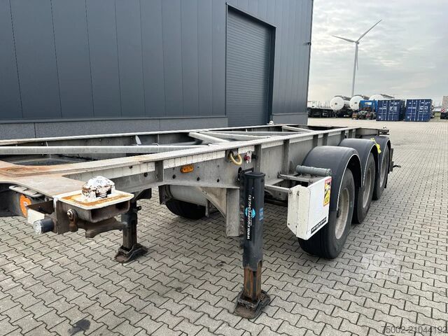 Transport de conteneurs Van Hool 20FT/3-axles / empty weight: 3.150kg / galvaniz...