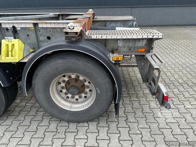 Transport de conteneurs Van Hool 20FT/3-axles / empty weight: 3.150kg / galvaniz...