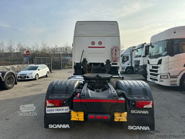 ADR-trekker SCANIA R 450 ADR tutte le classi
