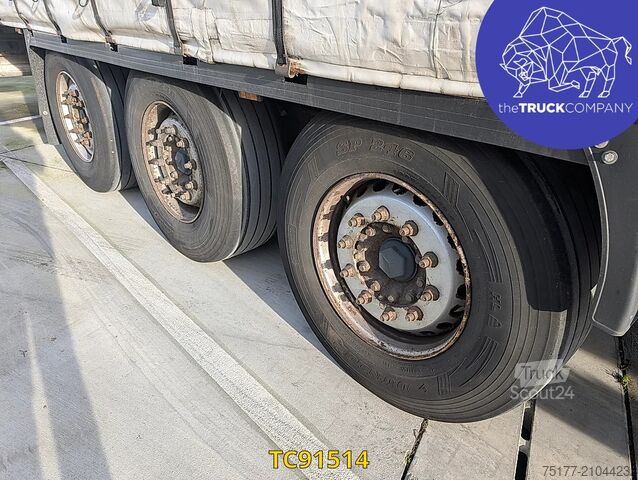 Bâches coulissantes Krone curtainsider hardwood floor