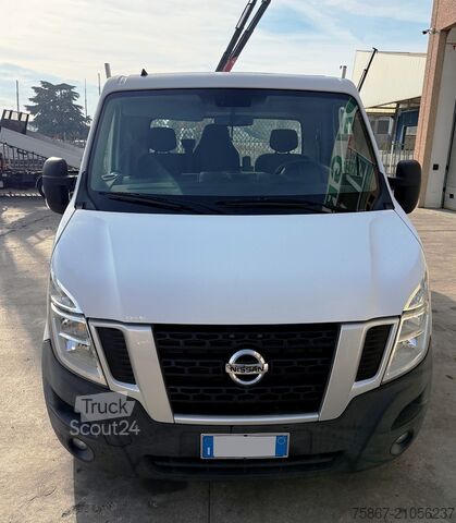 Camion plateau NISSAN NV 400