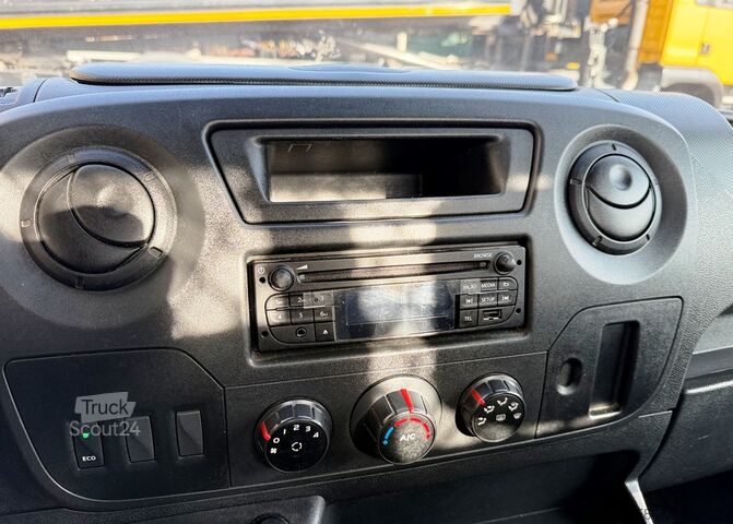 Camion plateau NISSAN NV 400