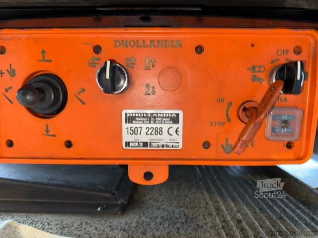 Suitcase Mercedes-Benz Atego 1218 BOX/BDF Full-Air Dhollandia 2000KG N...