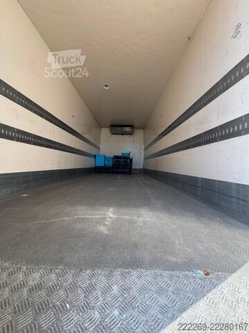 شاحنة رأسية مبردة IVECO EUROCARGO MOTRICE FRIGO