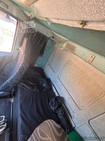 شاحنة رأسية مبردة IVECO EUROCARGO MOTRICE FRIGO