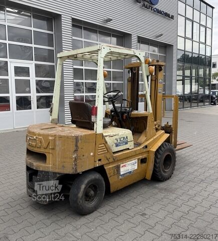 Фронтальний навантажувач вилковий tcm FVD25Z1 Diesel 2,5 t