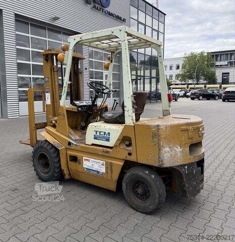 Фронтальний навантажувач вилковий tcm FVD25Z1 Diesel 2,5 t