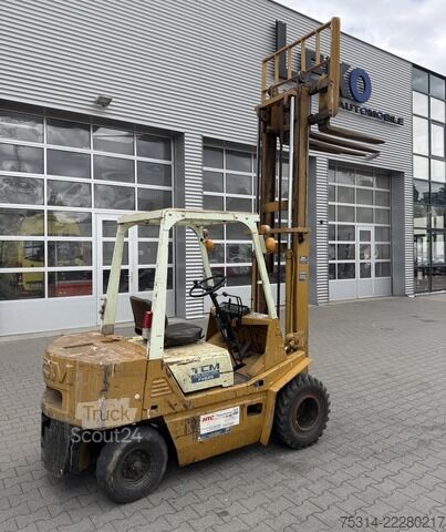 Фронтальний навантажувач вилковий tcm FVD25Z1 Diesel 2,5 t