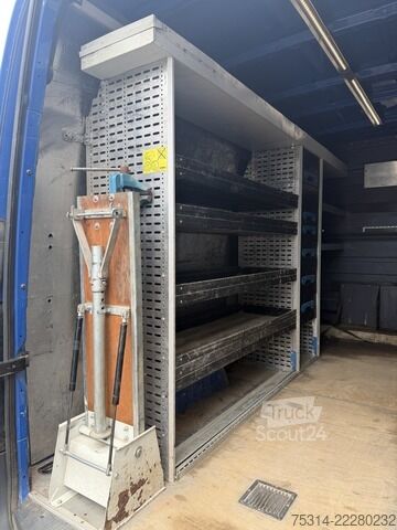 شاحنة بانل Volkswagen Crafter Hochdach/ Regalausbau/ Kamera/ Klima Hochdach / Regalausbau / Rückfahrkamera