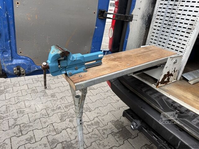 Slēgtais furgons VW Crafter Hochdach/ Regalausbau/ Kamera/ Klima Hochdach / Regalausbau / Rückfahrkamera