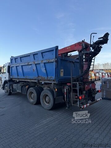 Autocarro ribaltabile volvo FM/FH 400 6x4R / Heckkran Palfinger Epsilon Rückfahrkamer