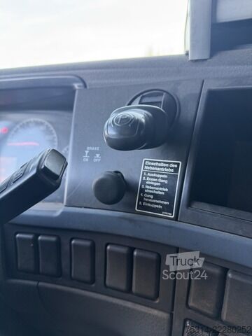 Autocarro ribaltabile volvo FM/FH 400 6x4R / Heckkran Palfinger Epsilon Rückfahrkamer