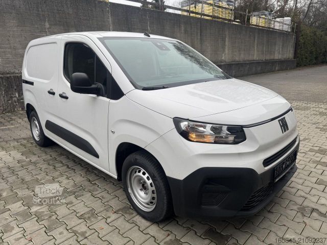 Furgon blaszak FIAT Doblò serie 3 Doblò L1 Easy Pro