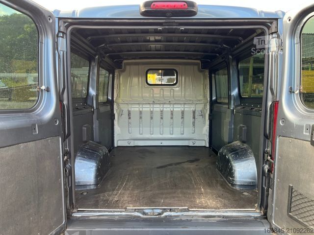 Fourgon tôlé FIAT Ducato Kasten 35 130 L1H1 verglast RS: 3000 mm