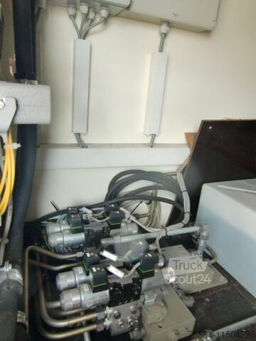 Anhänger-Wechselfahrgestell KRONE WECHSELPRITSCHE 7,30 METER KOFFER SPEZIALAUFBAU, MOBILER MESSESTAND