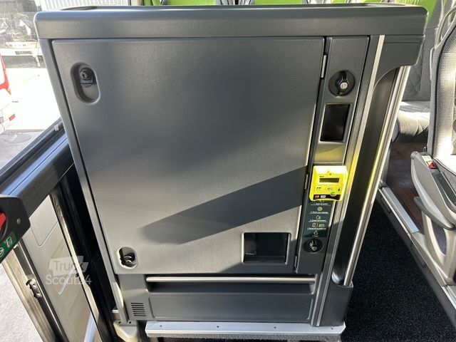 Távolsági autóbusz MERCEDES-BENZ Tourismo RHD