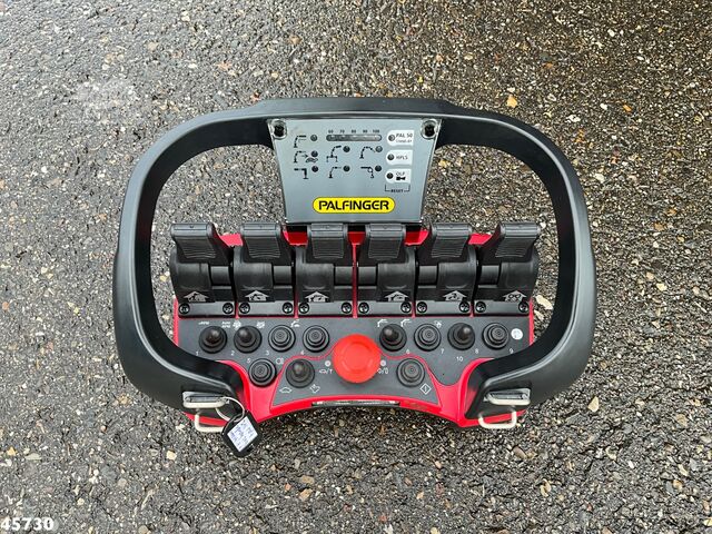 Haakarmsysteem Volvo FE 350 Euro 6 Palfinger 14 Tonmeter laadkraan