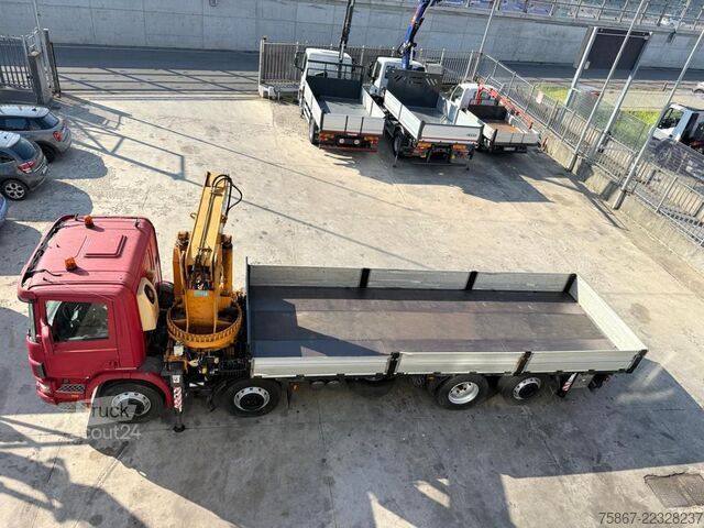 Platós teherautó SCANIA CV P 124