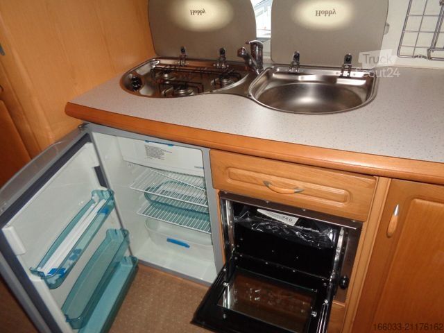 Wohnwagen HOBBY Landhaus 720 UML *Vorzelt*