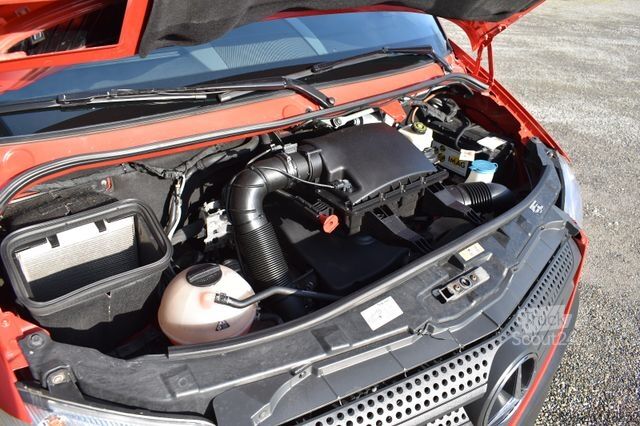 Furgone chiuso MERCEDES-BENZ Sprinter 313 CDI Aufbau kühl-heizbar Möbel LBW