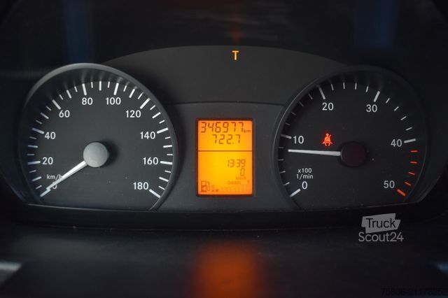 Furgone chiuso MERCEDES-BENZ Sprinter 313 CDI Aufbau kühl-heizbar Möbel LBW