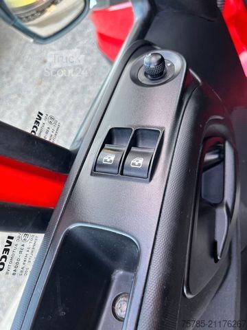 Fourgon pick-up IVECO 70 C 17 Klima,Luftf.,Nl 3950kg