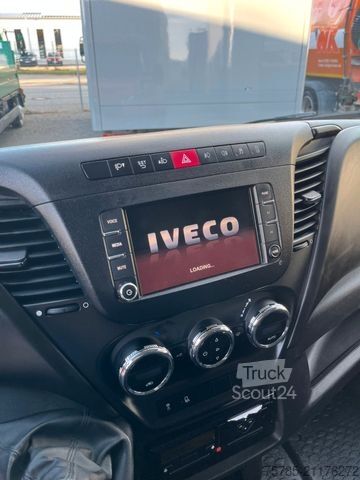 Furgão cortina de lona IVECO 70 C 17 Klima,Luftf.,3.950 Nl.